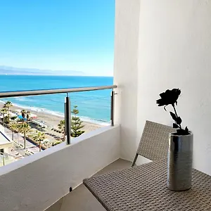 Appartement Le Luxe Au Soleil Face à La, Torremolinos
